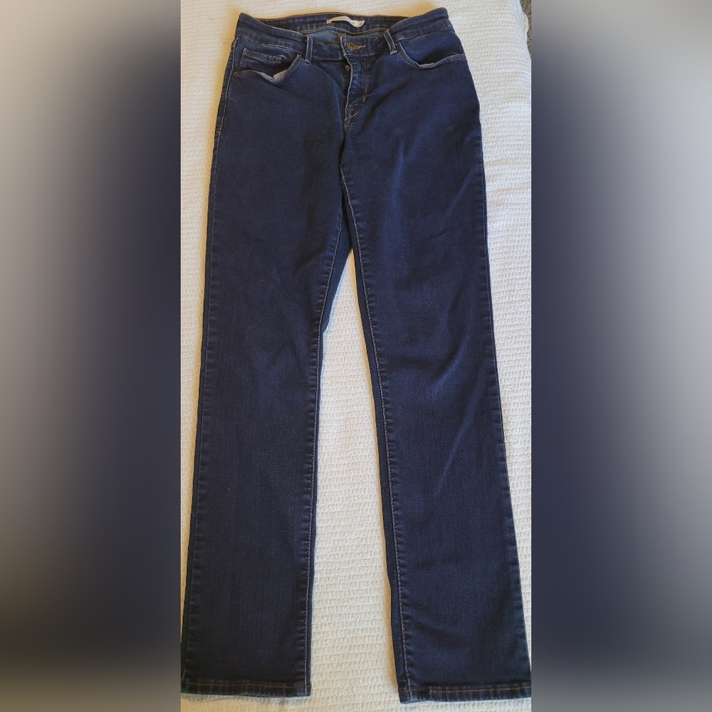 Classic Blue Women's Jeans - Picture 3 of 7